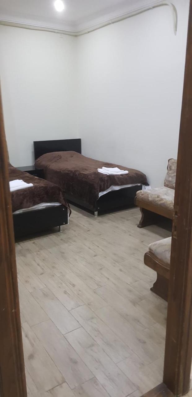 Hotel Cattaleya 巴统 外观 照片